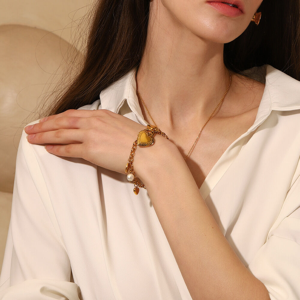 1 Piece Classic Series Daily Heart Stainless Steel Waterproof Women's Charm Bracelets h5Picture3