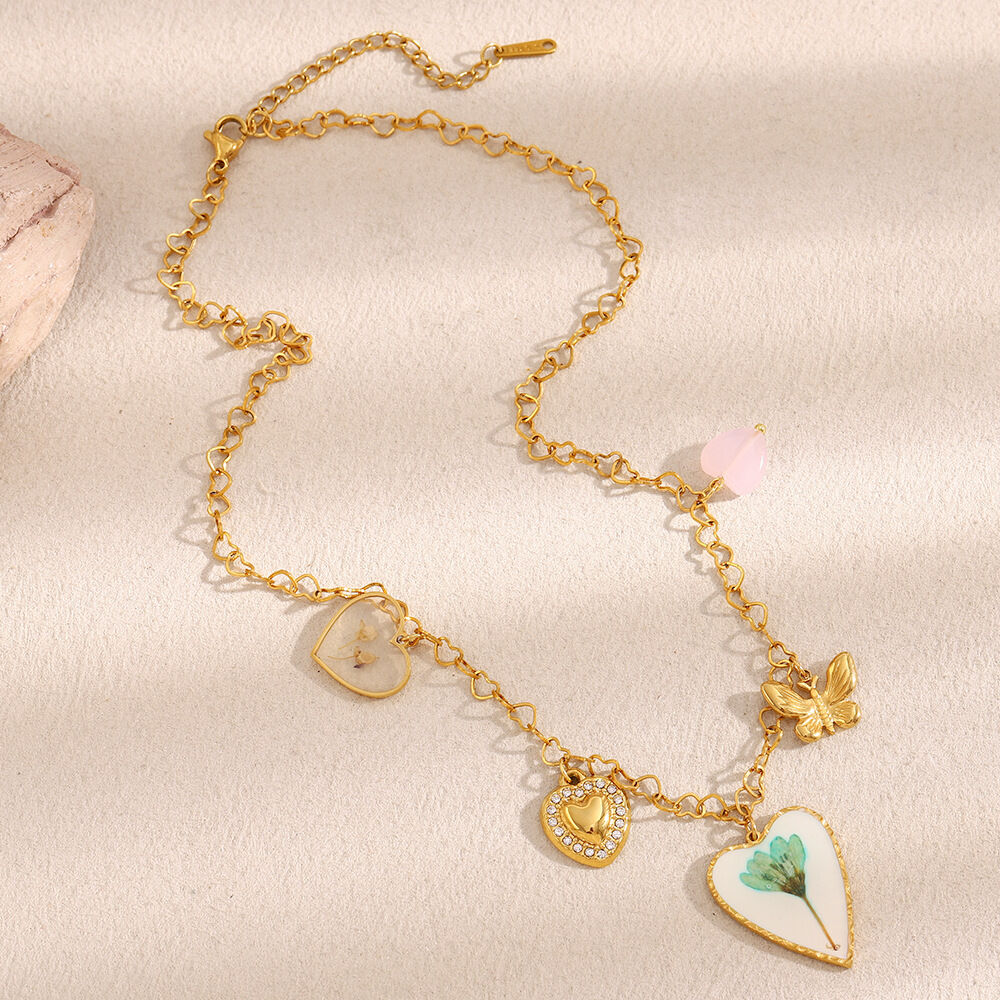 Luxury Style Romantic Heart Butterfly Pendant Women's Necklaces 2