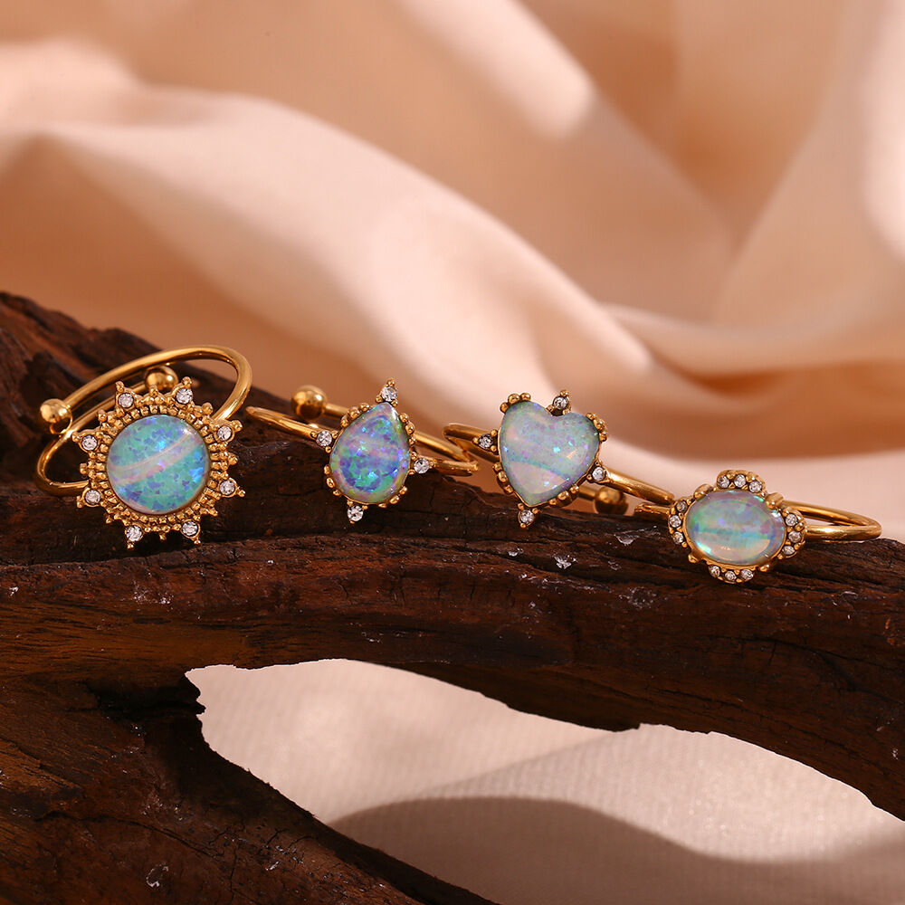 1 PieceLuxurious Series Elegant Solid Color Stainless Steel Waterproof Statement Rings