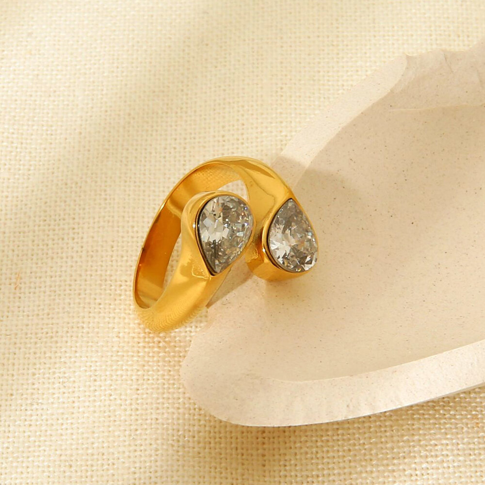 Simple Drop Shaped Stainless Steel Waterproof Women's Rings Picture2