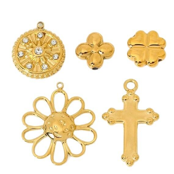 1 Pair Luxurious Series Retro Flower Stainless Steel Waterproof   Gold Color  Zircon Unisex Pendants 2