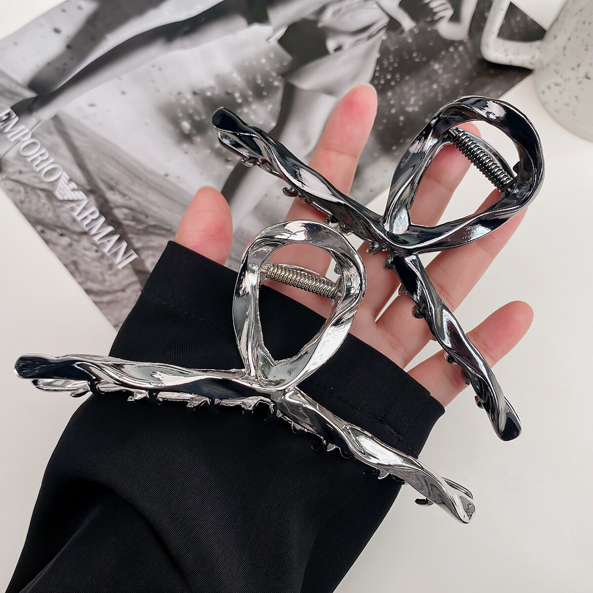 1 Piece Simple Series Casual Solid Color Alloy Women's Hair Claws Picture5