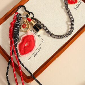 Heart - shaped Lip - designed Chain PU Women's Bag Charms h5 Picture2