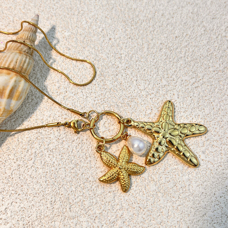 Collares colgantes de acero inoxidable con forma de estrella de mar, color dorado, resistentes al agua 2