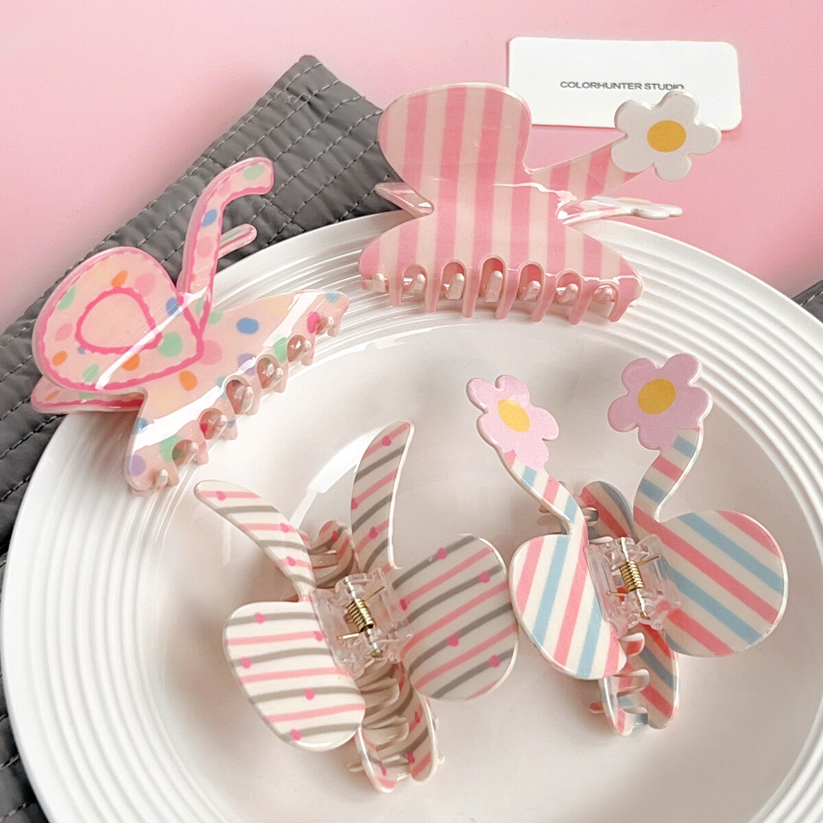 1 Piece Cute  Sweet Multi-color Butterfly Styling Women's Hair Claw