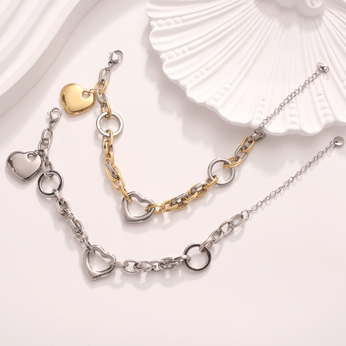 Braccialetti con ciondoli da donna in acciaio inossidabile color oro impermeabile con cuore radiante h5 Immagine5