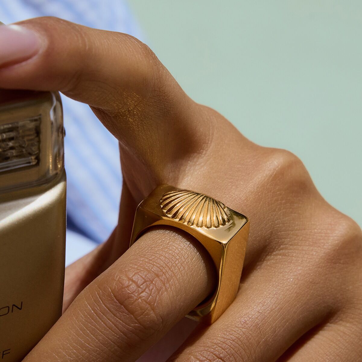 Shell Stainless Steel Waterproof  Gold Color Signet Rings 2