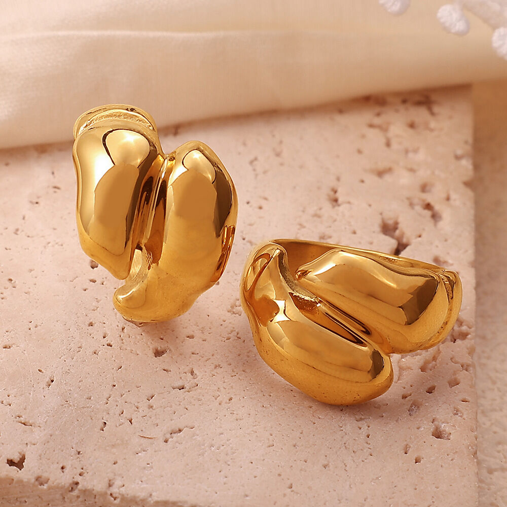Simple Twist Stainless Steel Waterproof Gold Color Statement Ring h5Picture3