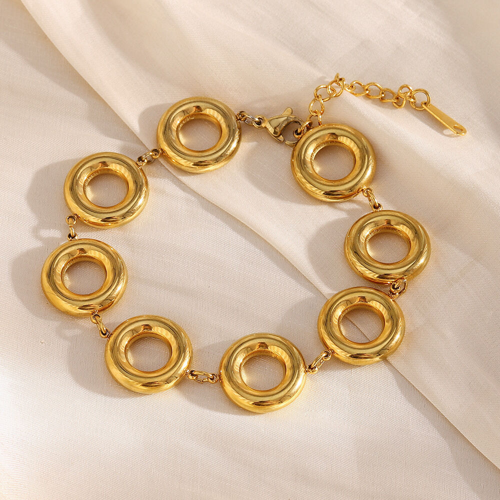Retro und elegant: Wasserdichte Damenarmbänder aus goldfarbenem Edelstahl
