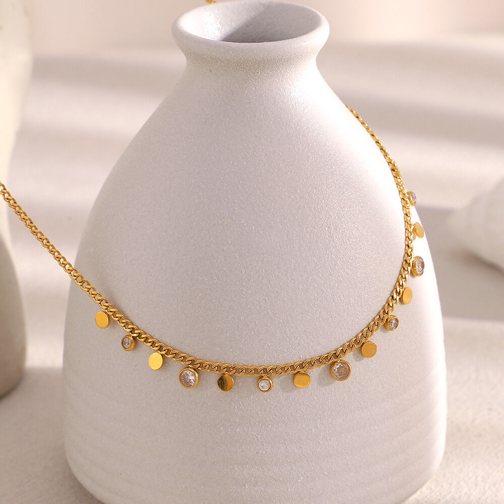 Daily Solid Color Stainless Steel Waterproof Women's Chain Necklaces 2