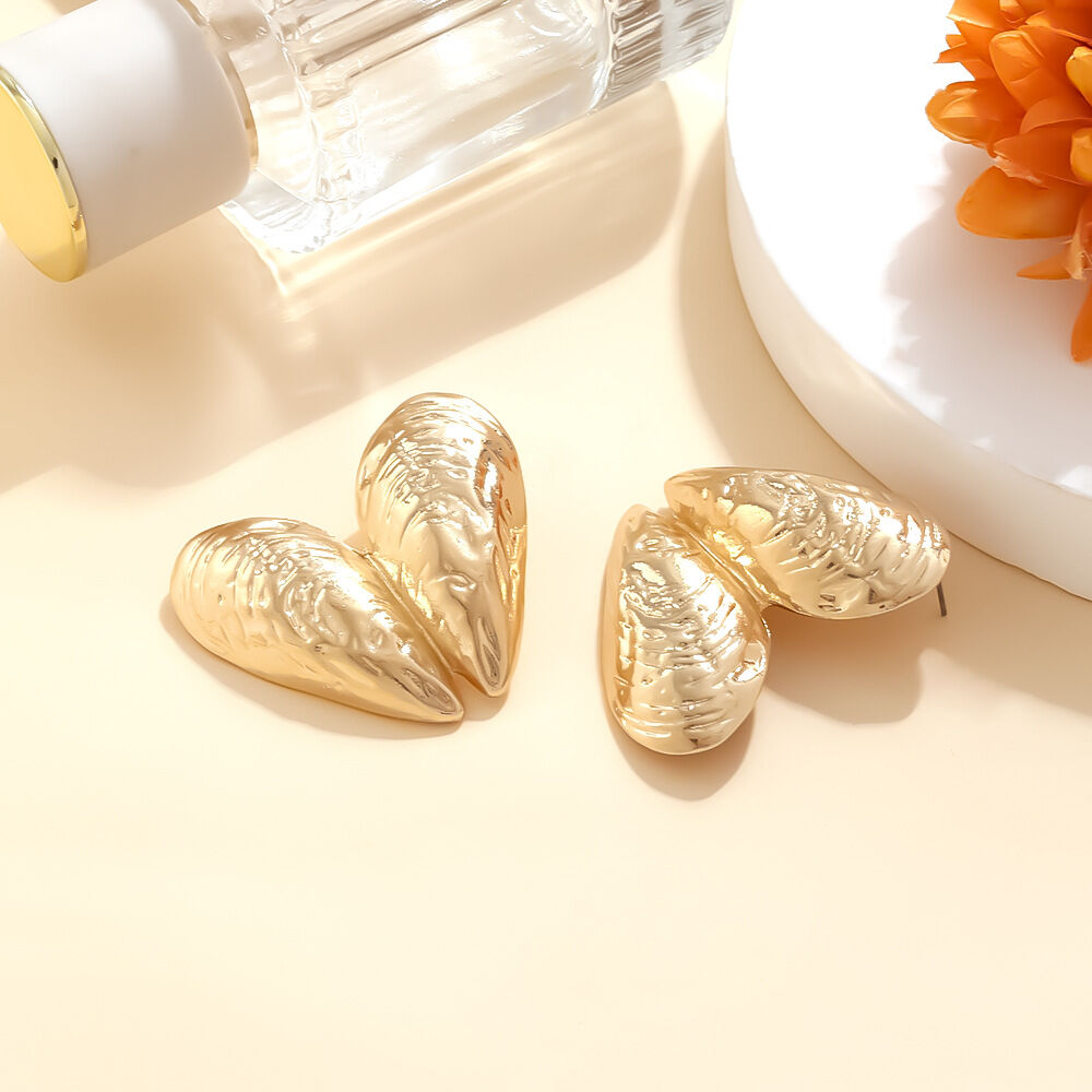 Oorbellen met schelpjes en legering 2