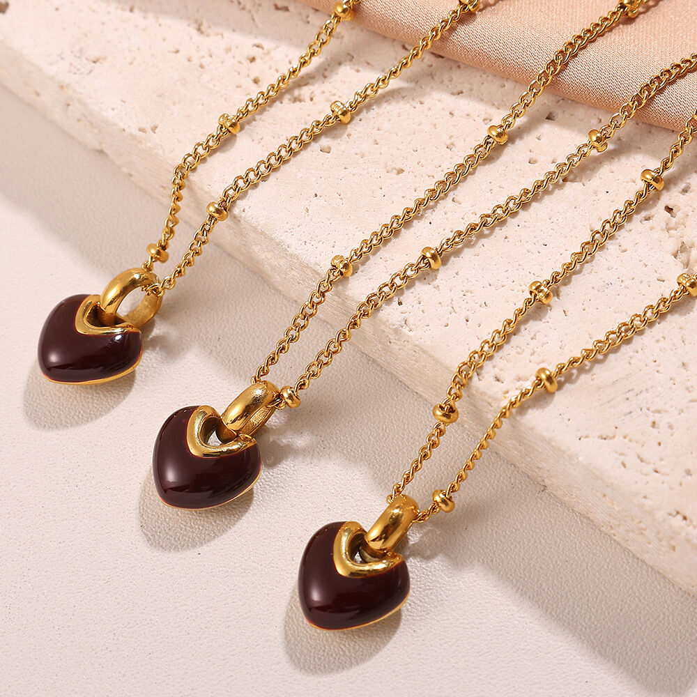 Retro Heart Stainless Steel Waterproof Gold Color Pendant Necklaces