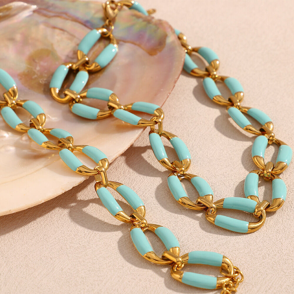 Simple Series Sweet Solid Color Stainless Steel Waterproof Women's Chain Necklaces Picture2