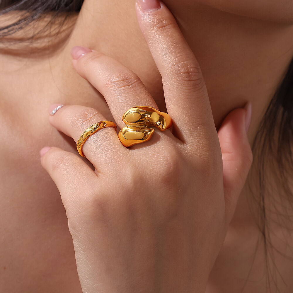 Simple Twist Stainless Steel Waterproof Gold Color Statement Ring h5Picture4