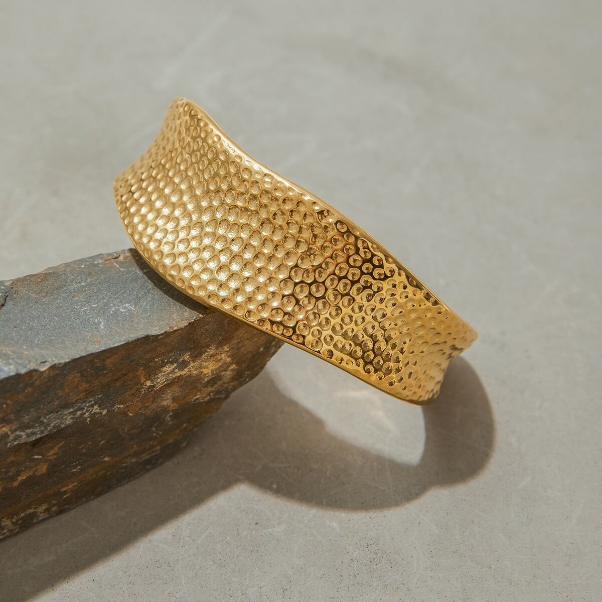 Simple Stainless Steel Waterproof Gold Color Cuff Bracelets 2