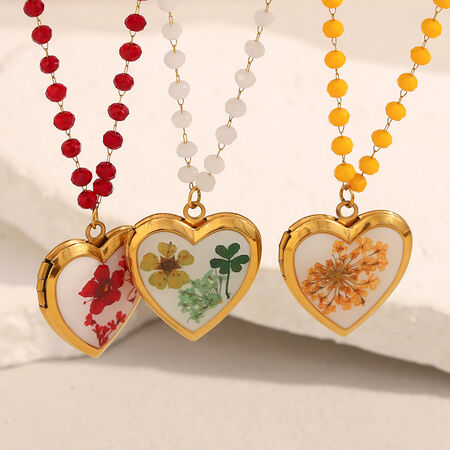 Light Luxury Heart-shaped Stainless Steel Waterproof Women‘s Pendant Necklaces