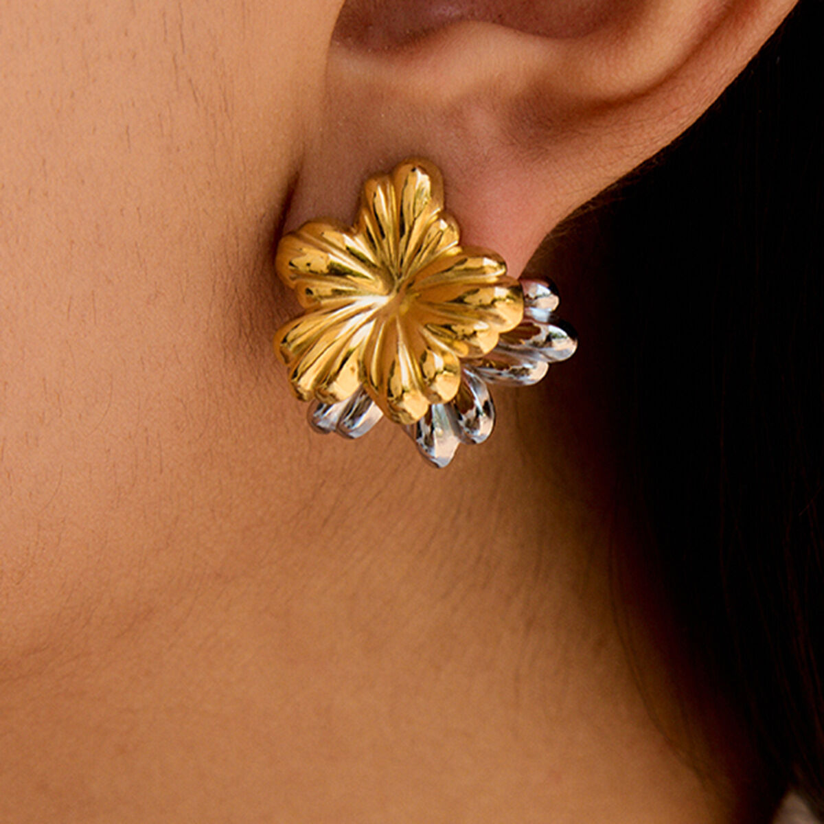 1 Pair Classic Series Flower Stainless Steel Waterproof Gold Color Women's Stud Earrings