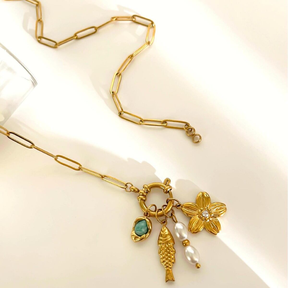 Collana con ciondolo color oro impermeabile in acciaio inossidabile da 1 pezzo Immagine4