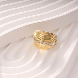 Anelli con dichiarazione in acciaio inossidabile color oro, classici e geometrici, di lusso, da 1 pezzo h5 Immagine5
