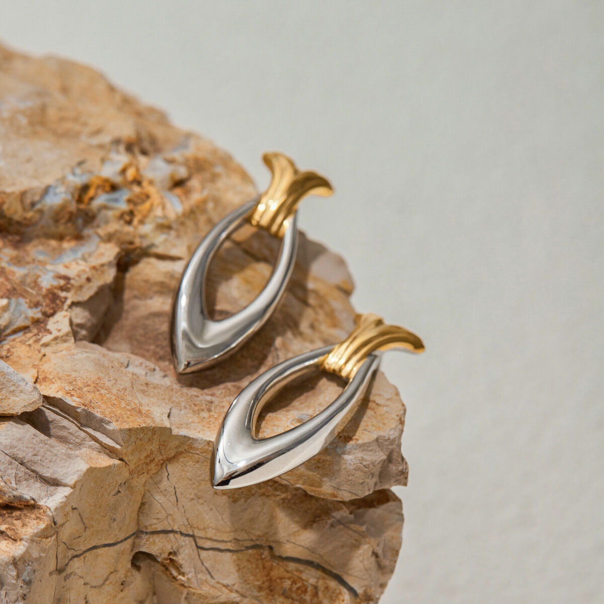 1 Pair Personality Fish Stainless Steel Waterproof Gold Color Women's Stud Earrings Picture3