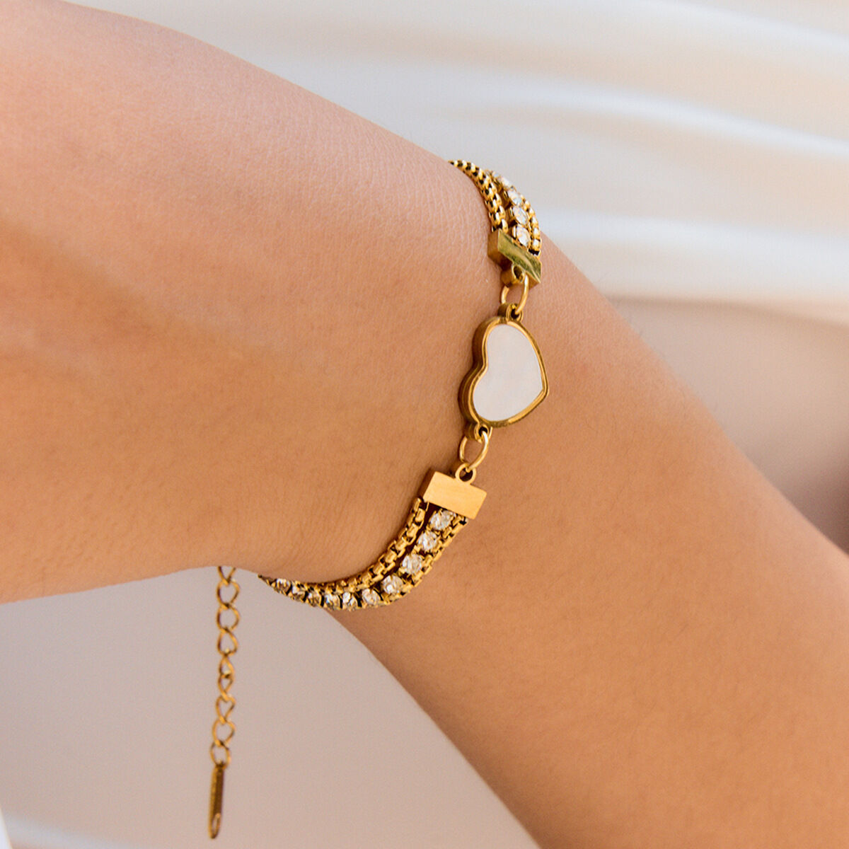 1 pezzo di splendida serie elegante cuore in acciaio inossidabile impermeabile color oro collane con ciondolo da donna h5 Immagine3