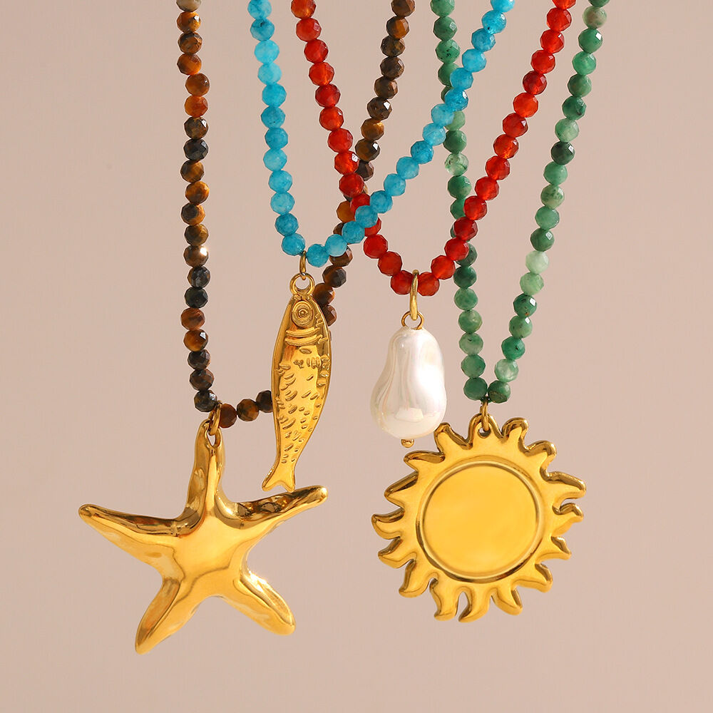 1 Paire De Colliers Pendentifs Classiques Soleil/Lune En Acier Inoxydable Étanche Pour Femmes, Collection Simple Series