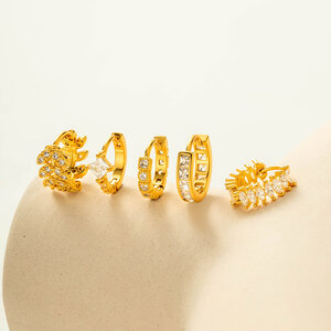 1 Stück exquisite Creolen aus Kupfer und Gold mit Zirkonia für Damen h5 Bild4
