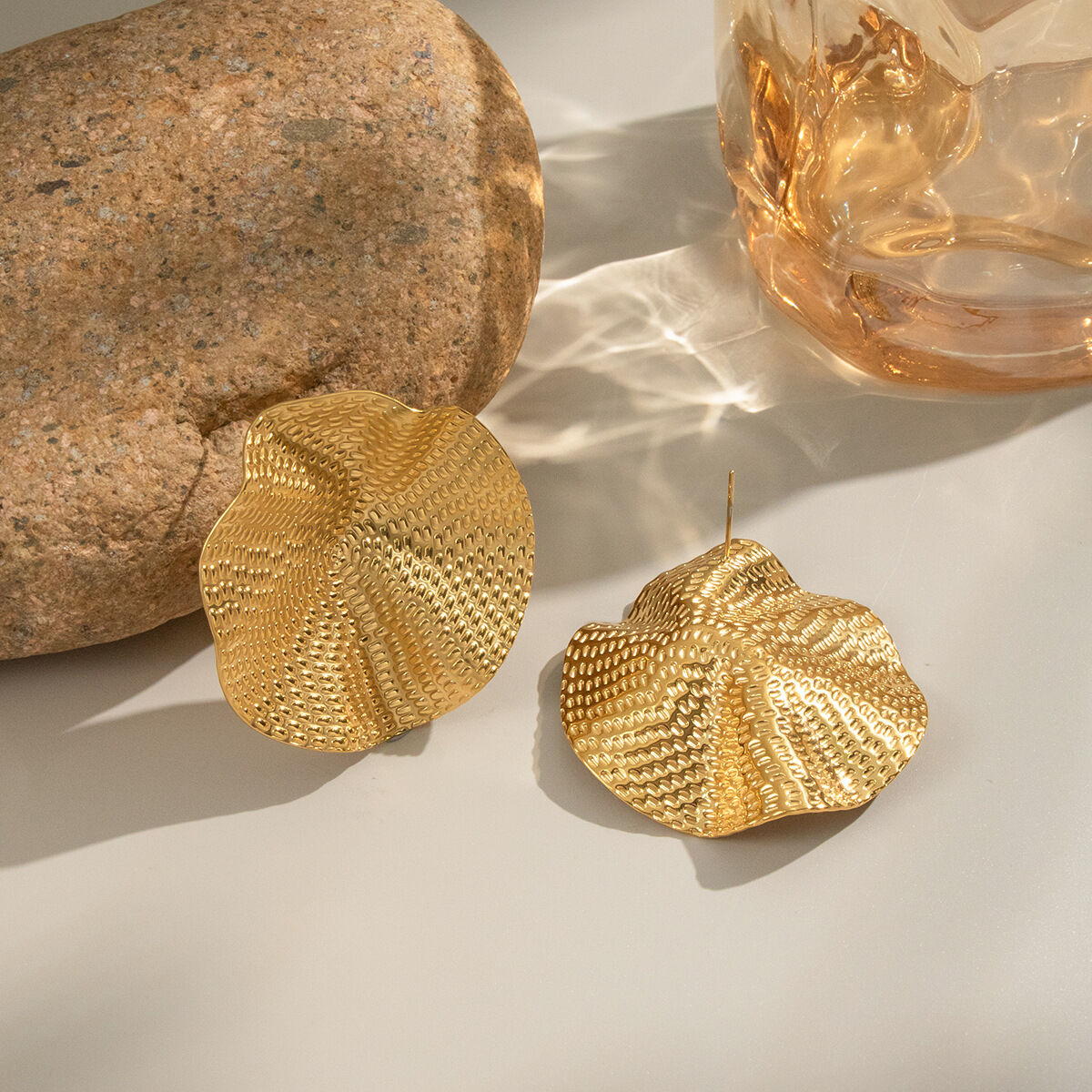 1 Pair Retro Stainless Steel Waterproof Gold Color Stud Earrings Picture2