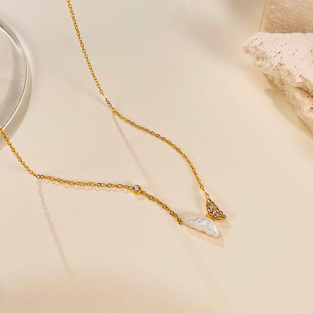 1 pezzo di collana con ciondolo a forma di farfalla in acciaio inossidabile impermeabile color oro da donna h5 Immagine5