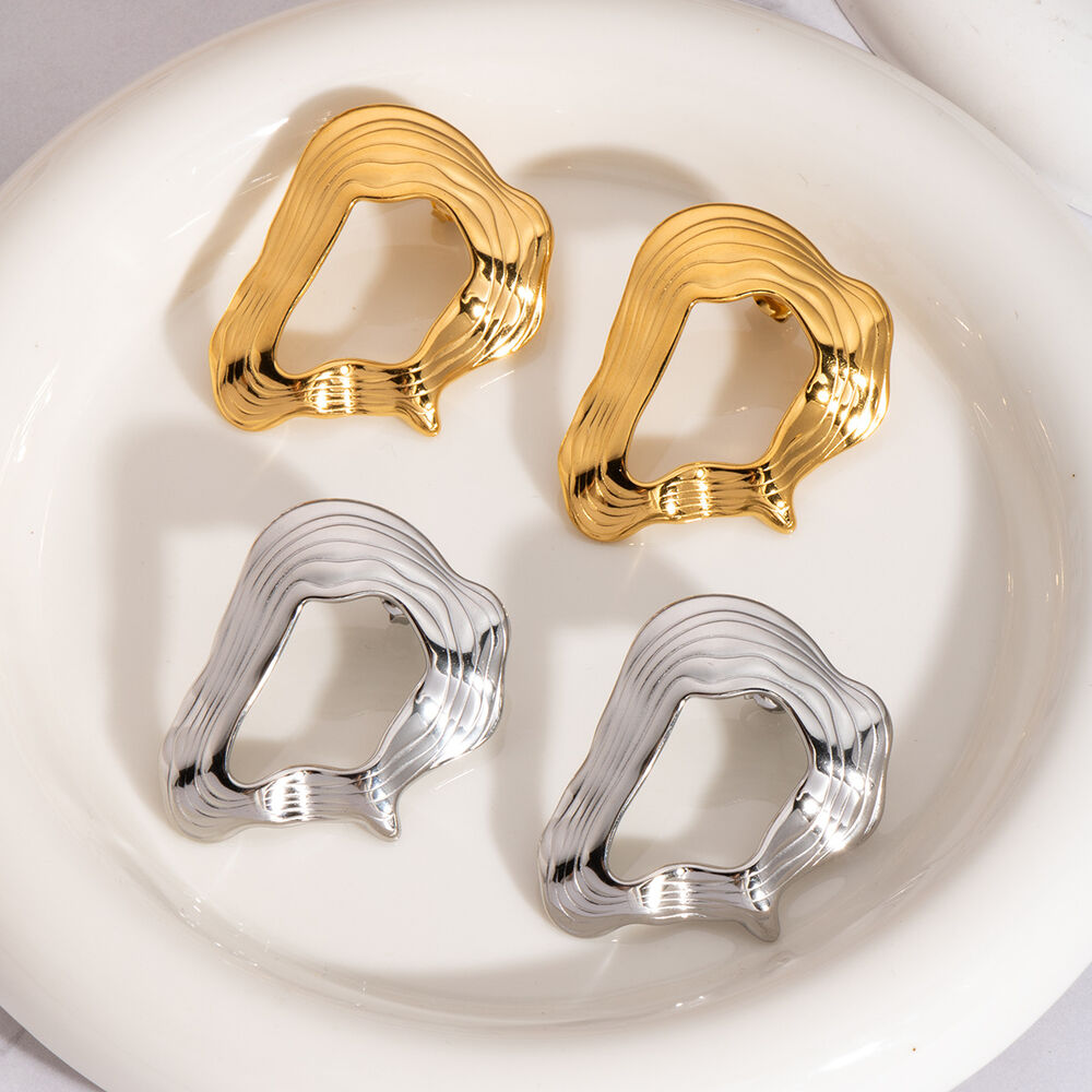 1 Pair Casual Stainless Steel Waterproof Gold Color Stud Earrings Picture3