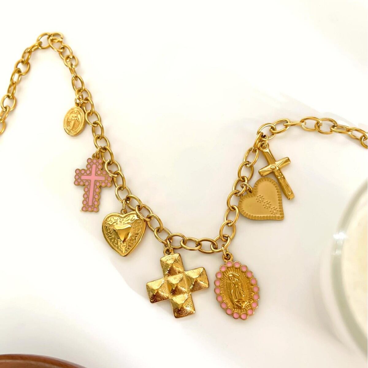 1 Piece Cross Stainless Steel Waterproof Gold Color Pendant Necklace h5 Picture5