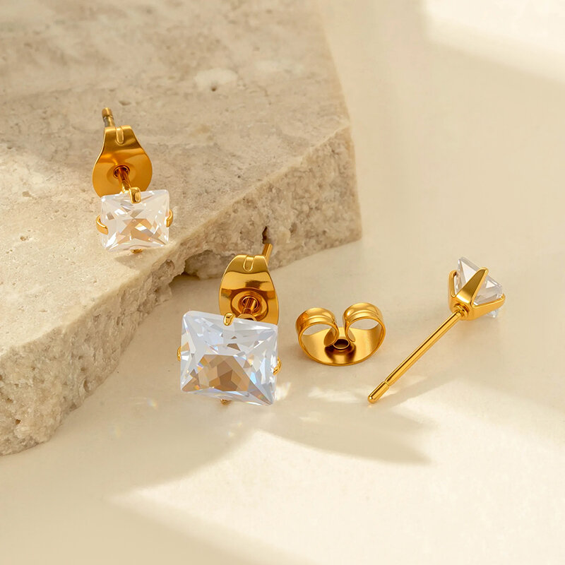 1 Piece Simple Stainless Steel Waterproof Gold Color Zircon Piercings Earring Picture3