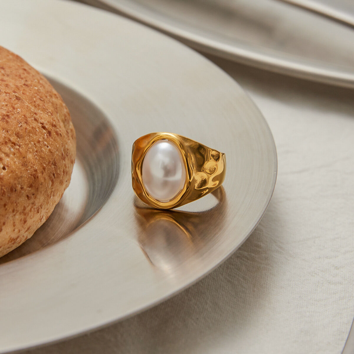 1 Piece Retro Geometric Stainless Steel Waterproof Gold Color Statement Rings 2