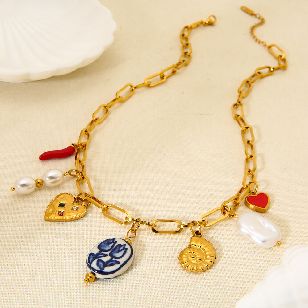 1 Piece Retro Stainless Steel Waterproof Gold Color Pendant Necklace Picture2
