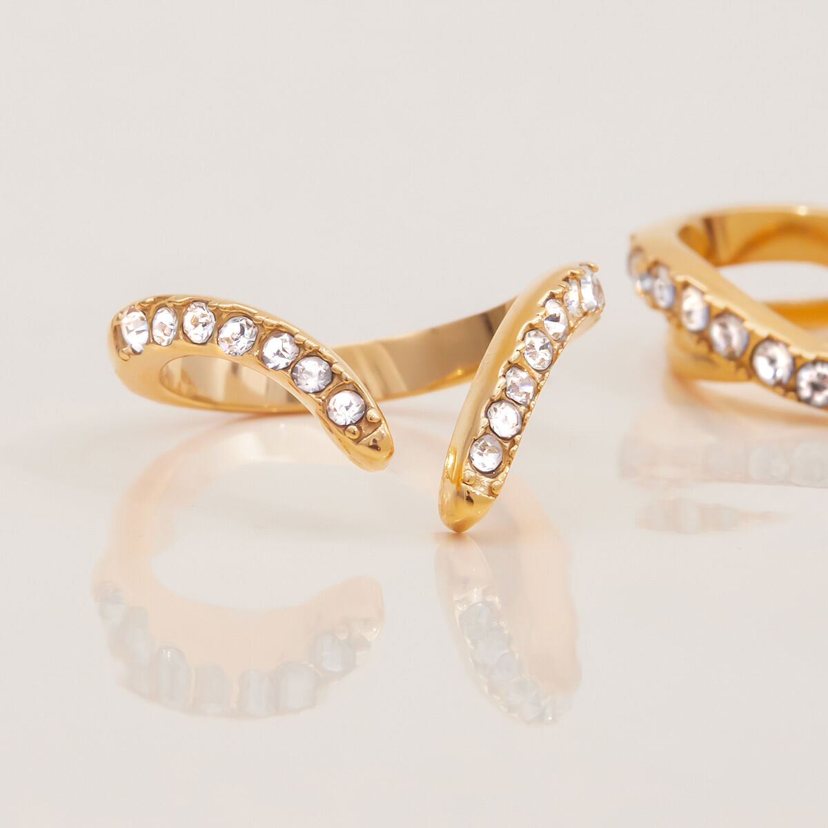 1 pezzo di anelli da donna in acciaio inossidabile geometrico di lusso, impermeabili, color oro Immagine7