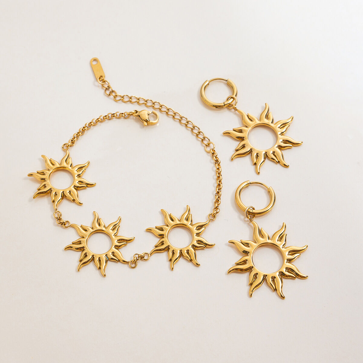 1 Pair Classic Series Classic Sun Stainless Steel Waterproof Gold Color Women's Earring Sets 2
