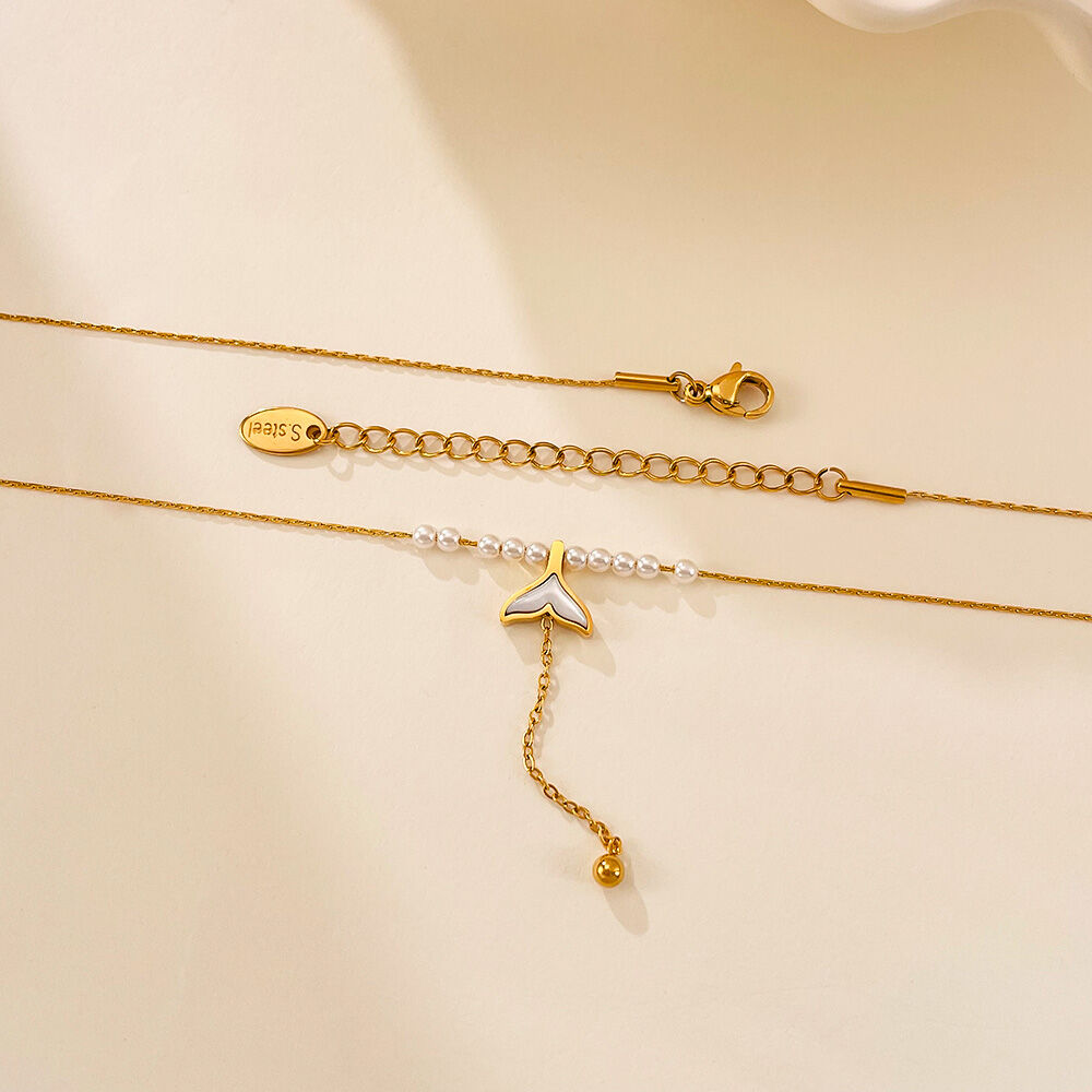 Collana con ciondolo da donna color oro impermeabile in acciaio inossidabile a forma di coda di pesce, 1 pezzo, serie semplice Immagine4