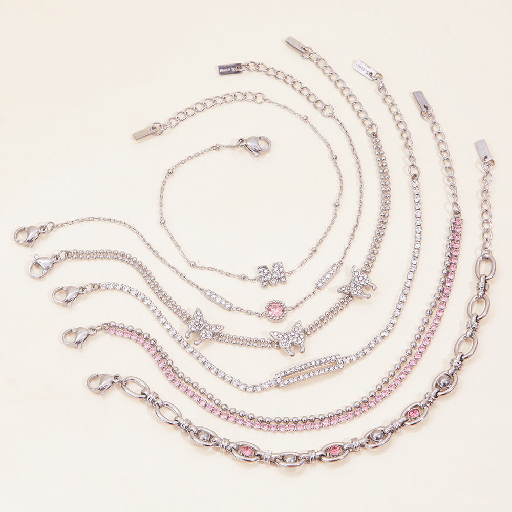 1 Piece Luxurious Series Cute Letter Stainless Steel Waterproof Women's Chain Bracelets Picture3