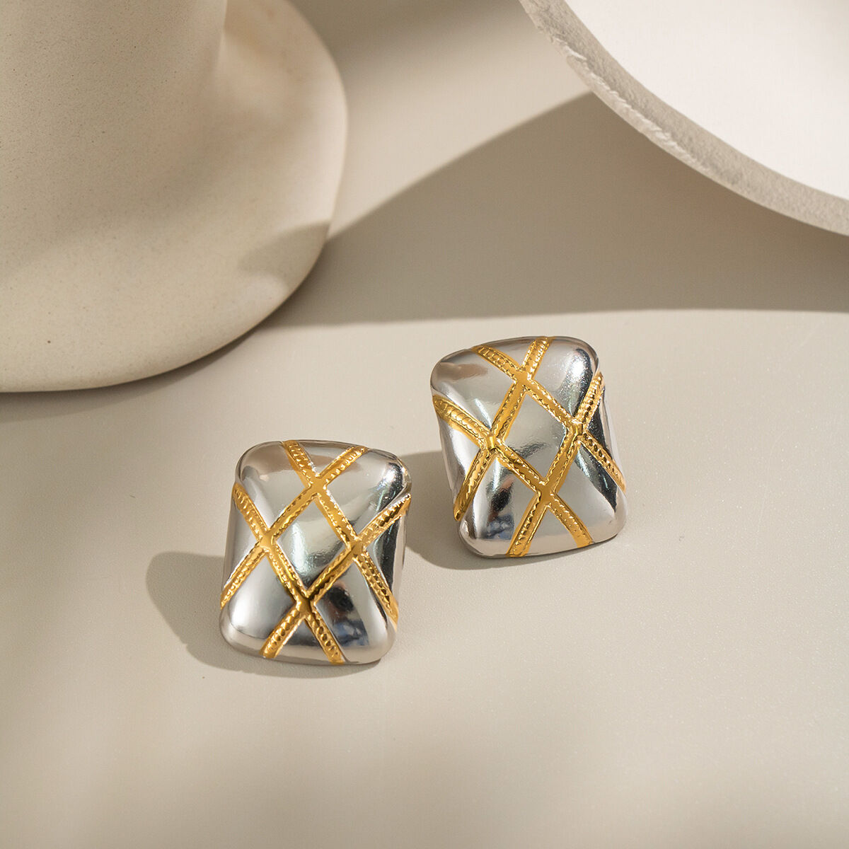 1 Pair Stainless Steel Waterproof Mixed Color Stud Earrings