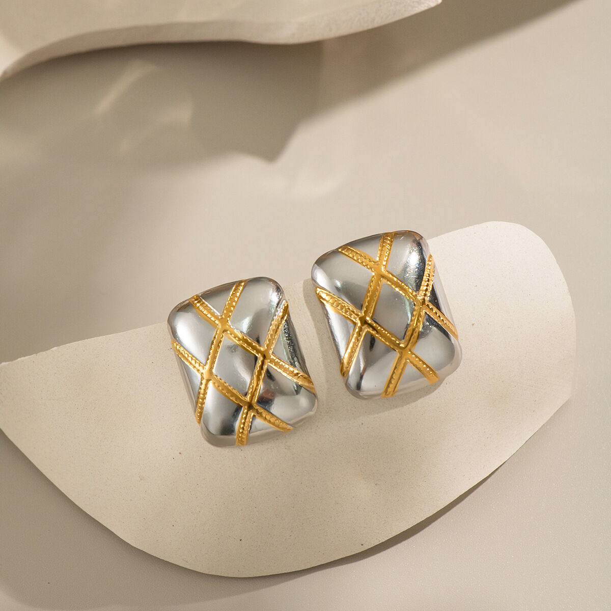 1 Pair Stainless Steel Waterproof Mixed Color Stud Earrings 2