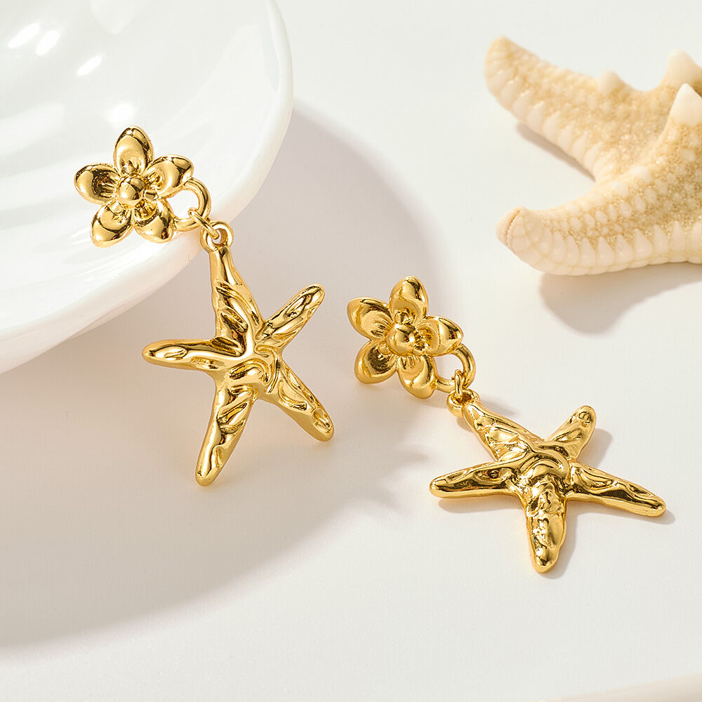1 paio di orecchini pendenti da donna in acciaio inossidabile a forma di stella marina, impermeabili, color oro h5 Immagine3