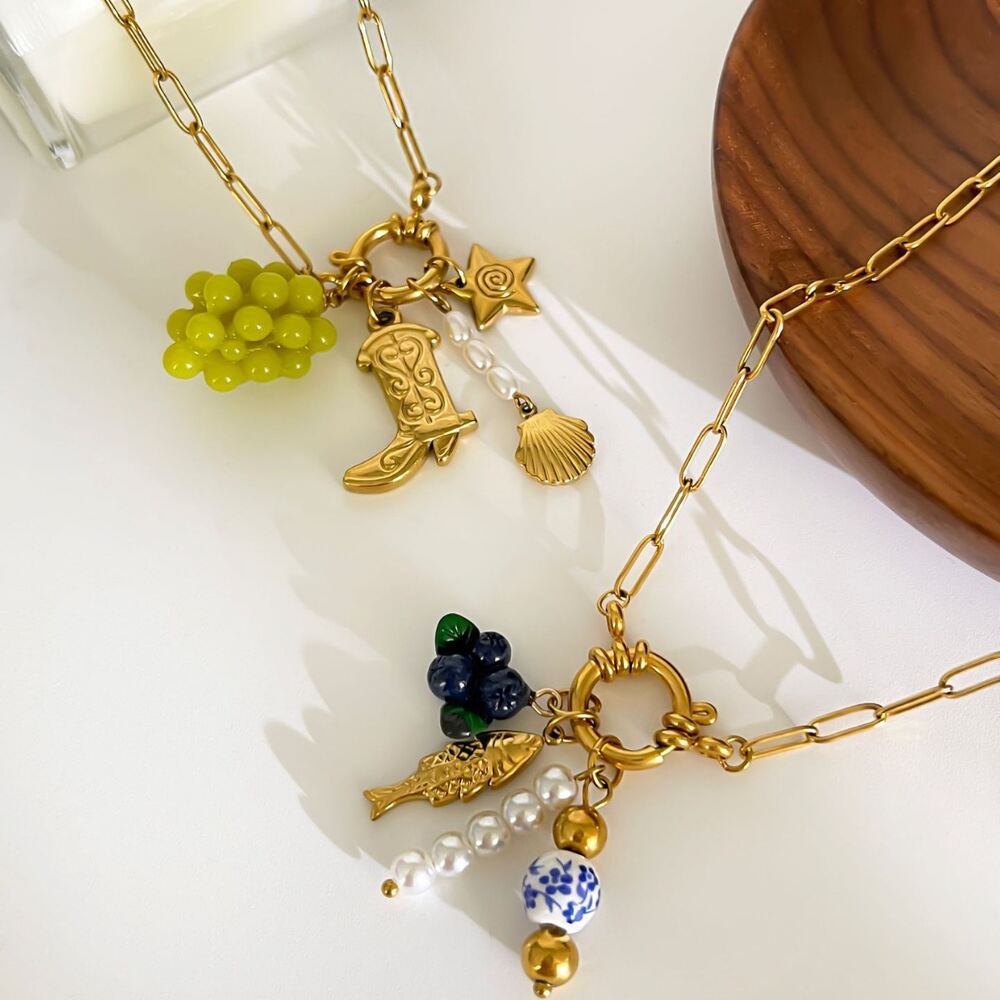 Collana con ciondolo color oro impermeabile in acciaio inossidabile a forma di uva, 1 pezzo h5Immagine5
