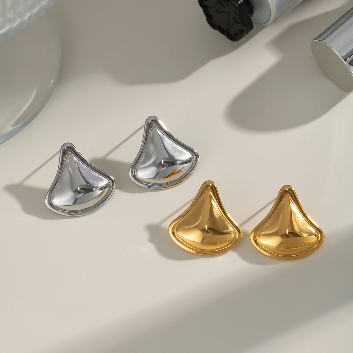 1 Pair Stainless Steel Waterproof Gold Color Stud Earrings 2