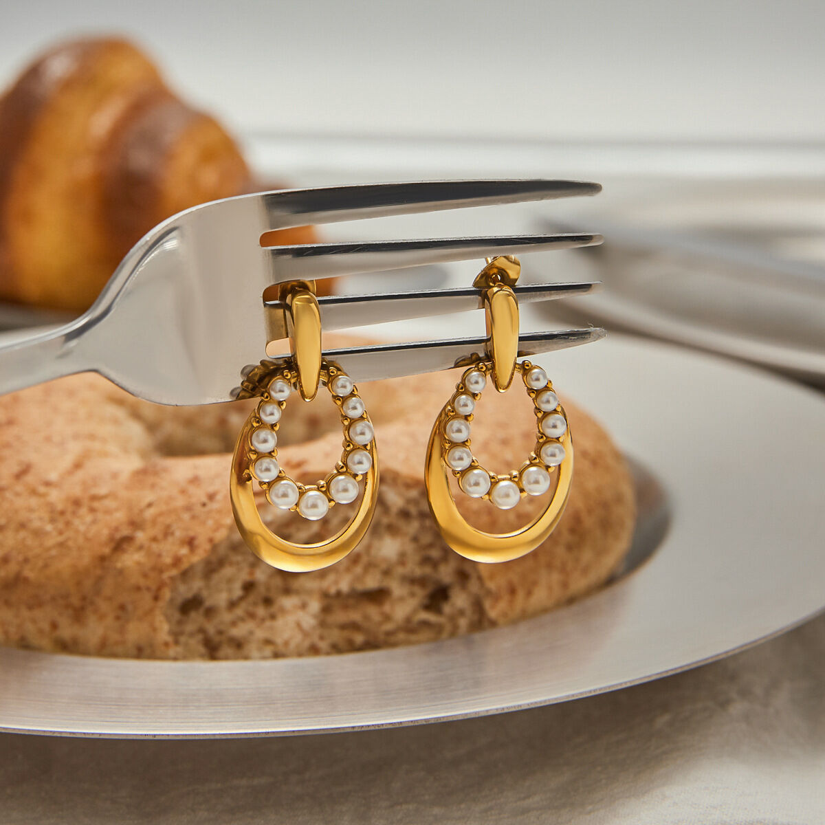 1 Pair Classic Series Retro Droplet Stainless Steel Waterproof Gold Color Women's Drop Earrings Picture4
