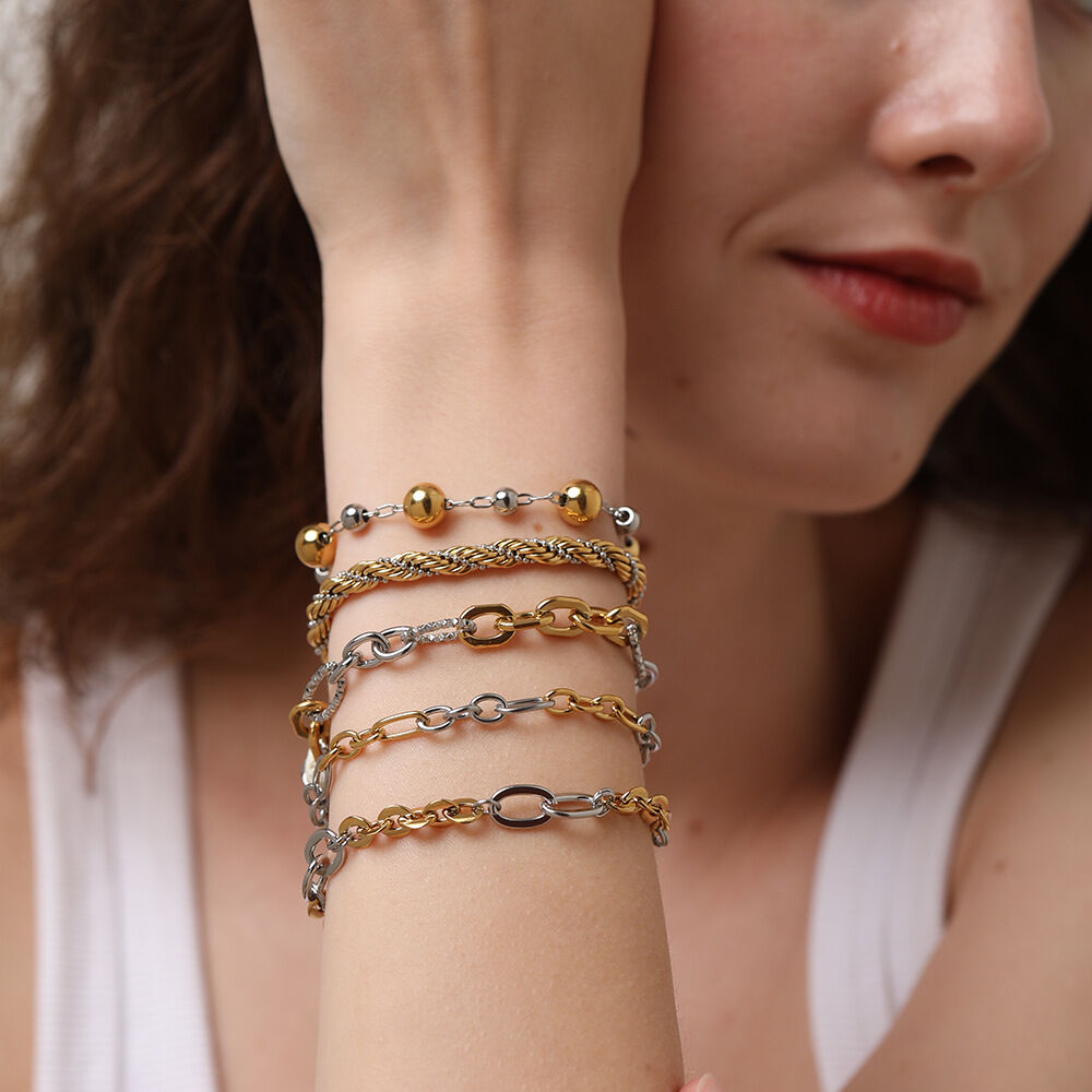 Pulseras de mujer de acero inoxidable, resistentes al agua, de color dorado, con cadena diaria de serie sencilla h5 Imagen2