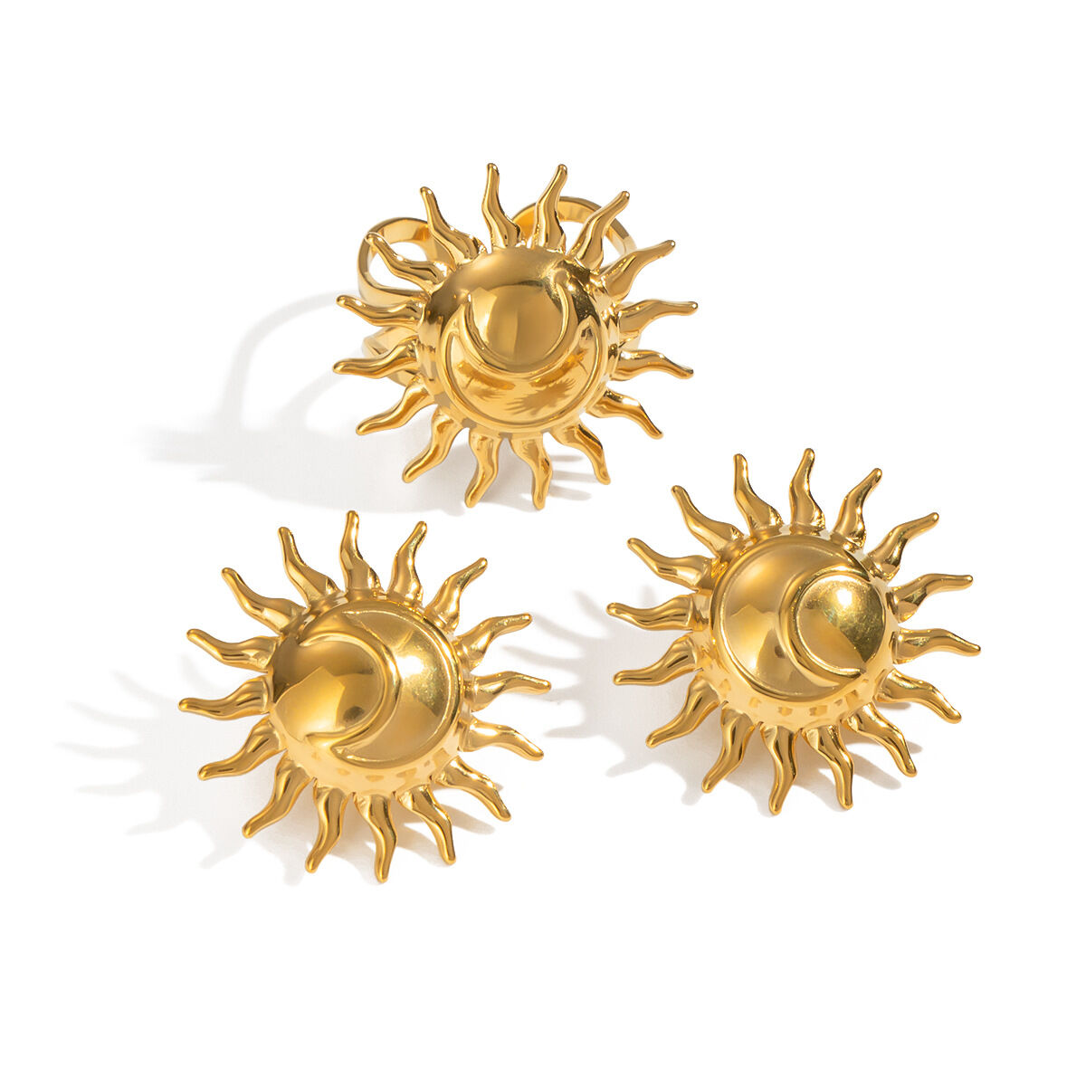 Set di orecchini color oro impermeabili in acciaio inossidabile Sun Immagine5