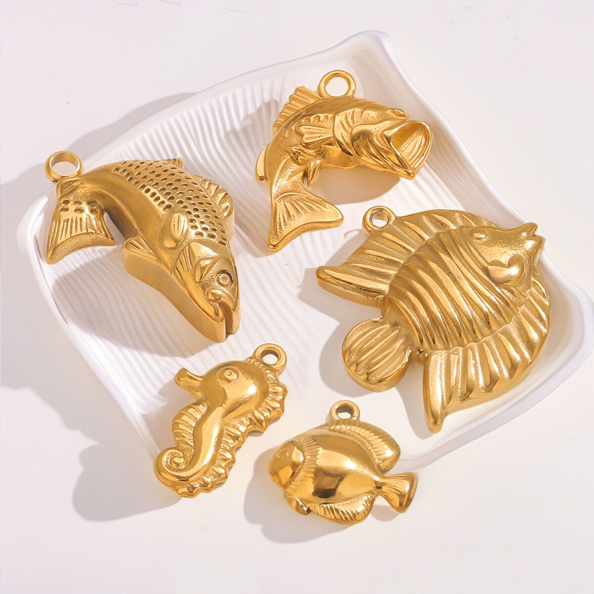1 Piece DIY Fish Stainless Steel Waterproof Women's Pendants