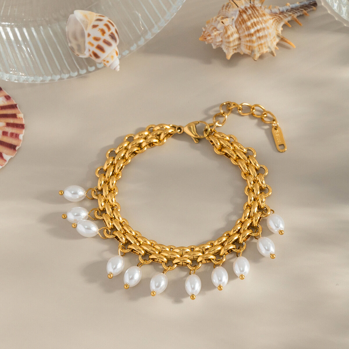 1 pezzo di collane con ciondolo color oro impermeabile in acciaio inossidabile h5 Immagine3
