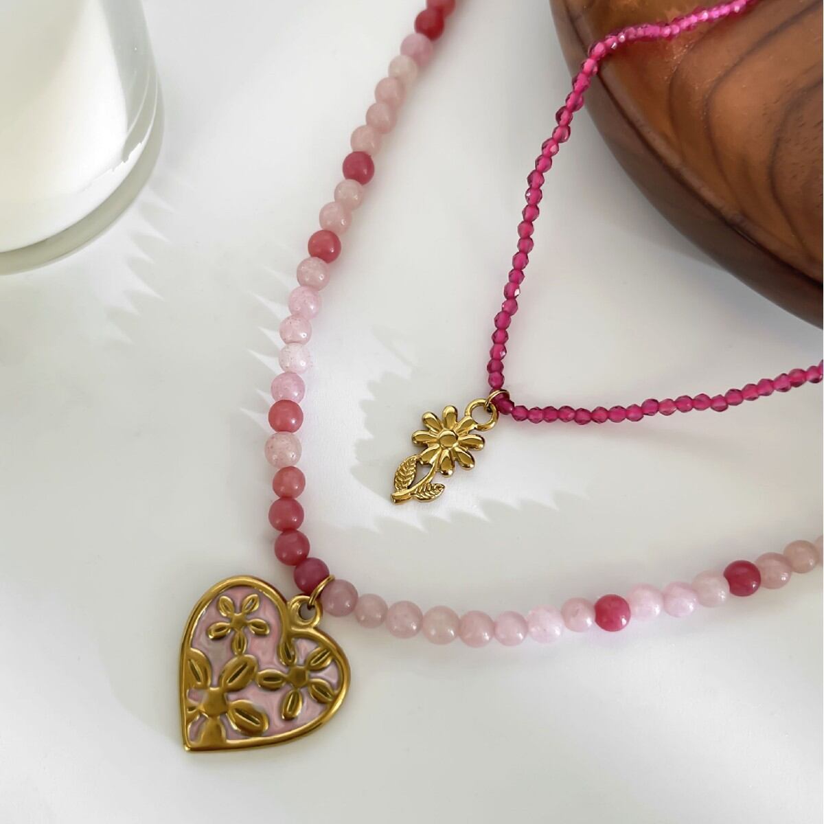 Collana con perline color oro a forma di cuore in acciaio inossidabile da 1 pezzo Immagine4