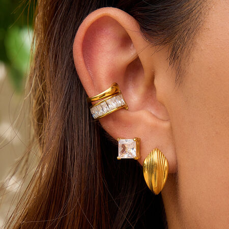 1 Pair Elegant Shell Stainless Steel Waterproof Gold Color Women's Stud Earrings